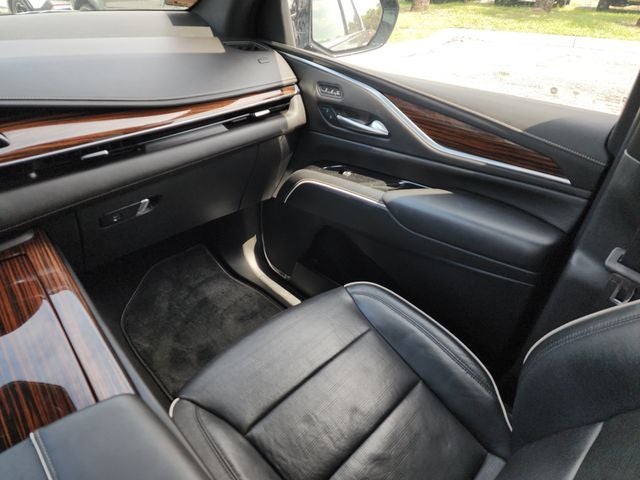 2022 Cadillac Escalade ESV Premium