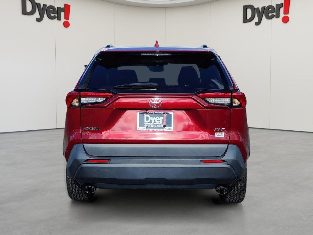 2022 Toyota RAV4 XLE