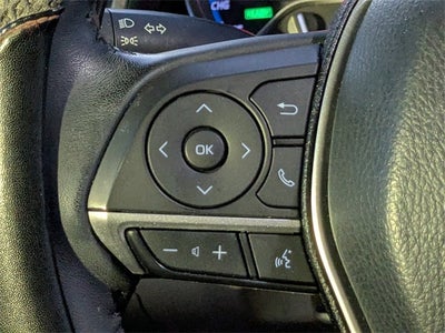 2022 Toyota Camry Hybrid XLE