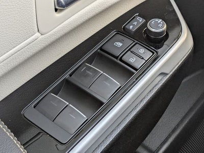 2025 Toyota Sienna Platinum 7 Passenger