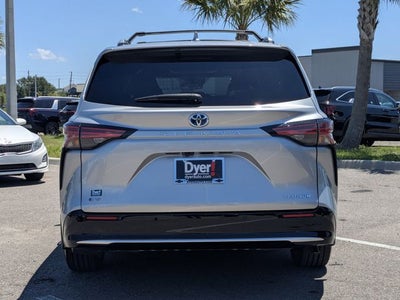 2025 Toyota Sienna Platinum 7 Passenger