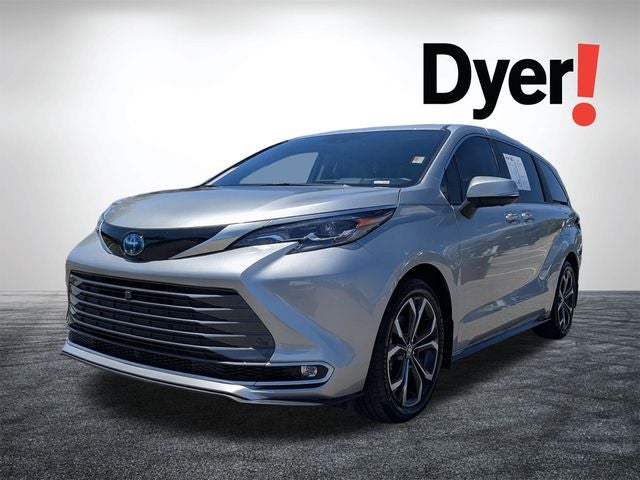 2025 Toyota Sienna Platinum 7 Passenger