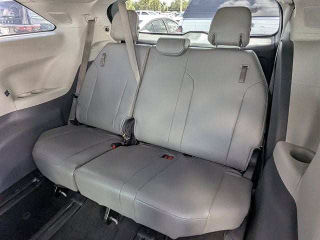 2021 Toyota Sienna XLE 7 Passenger