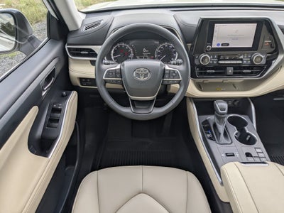 2024 Toyota Highlander XLE