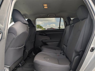 2023 Toyota Highlander LE