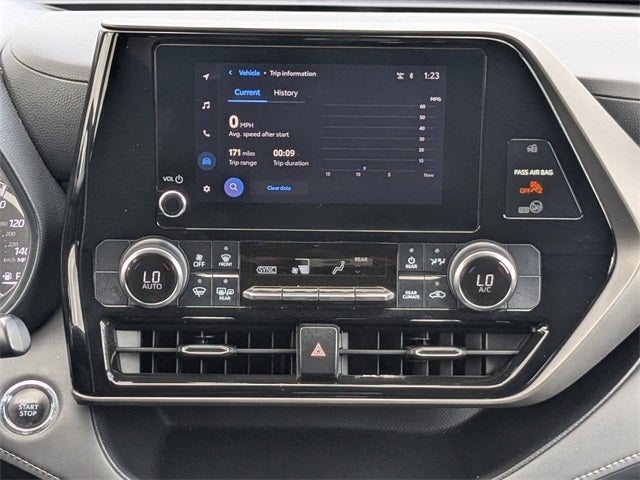 2023 Toyota Highlander LE