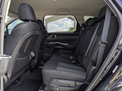 2022 Kia Sorento LX