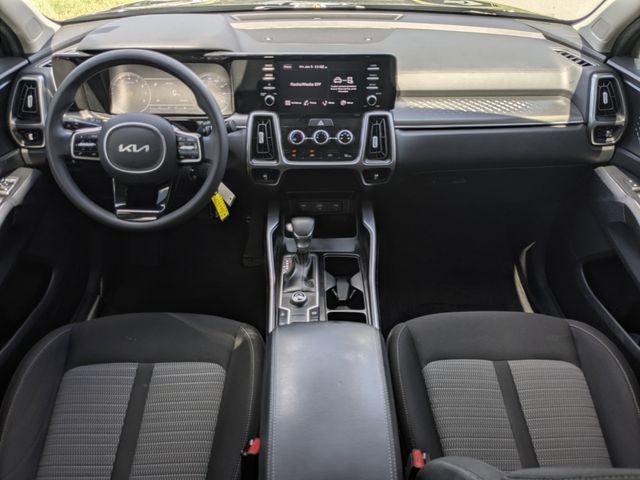 2022 Kia Sorento LX