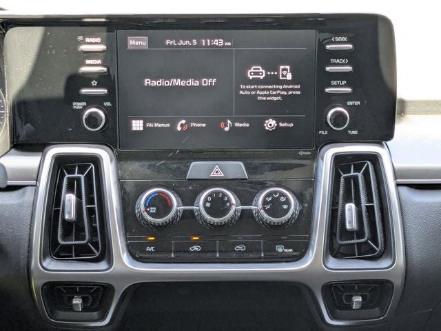 2022 Kia Sorento LX