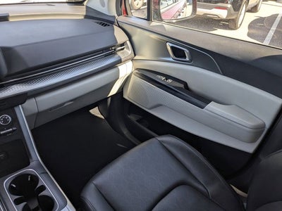 2024 Kia Carnival LX