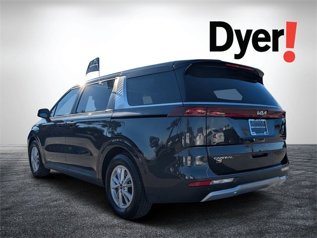 2024 Kia Carnival LX