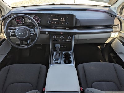 2023 Kia Carnival LX
