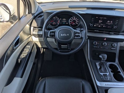 2024 Kia Carnival LX