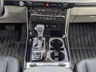 2024 Kia Carnival SX