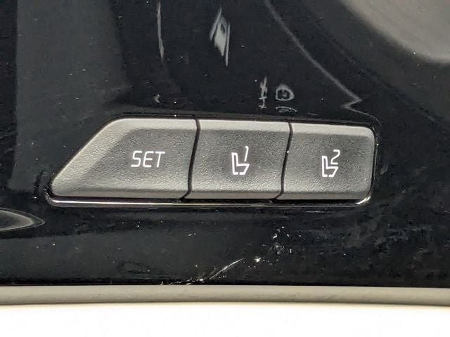 2024 Kia Carnival SX