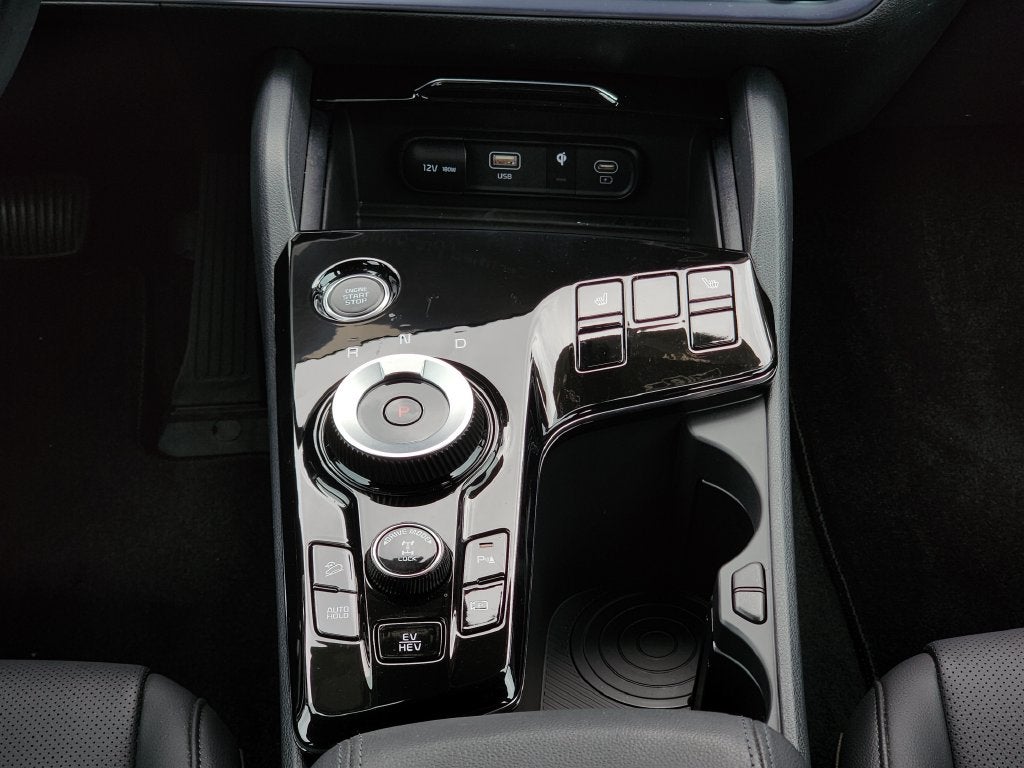 2024 Kia Sportage Plug-In Hybrid X-Line