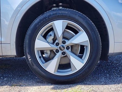 2022 Audi Q5 40 Premium Plus quattro