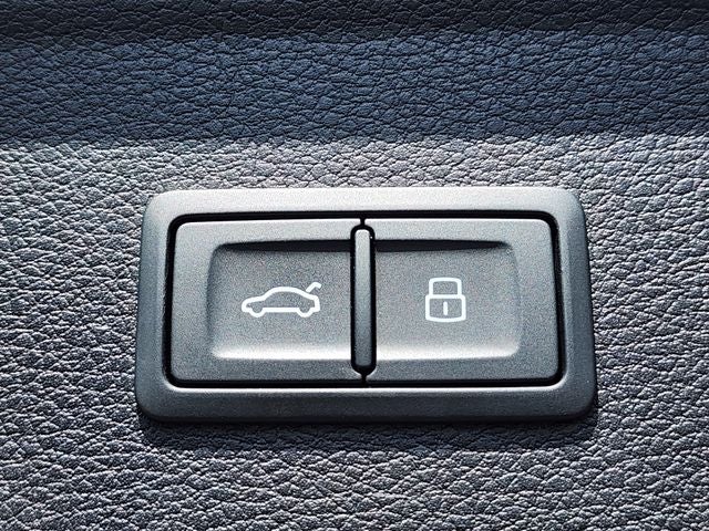 2022 Audi Q5 40 Premium Plus quattro