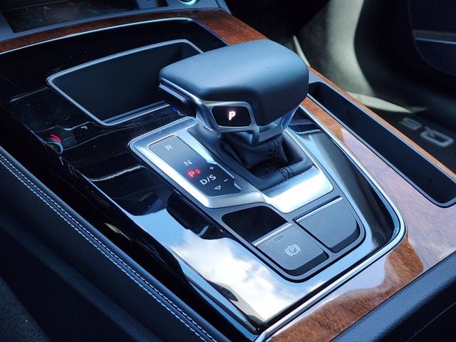 2022 Audi Q5 40 Premium Plus quattro