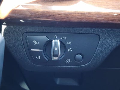 2022 Audi Q5 40 Premium Plus quattro