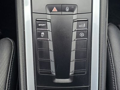 2017 Porsche 718 Cayman Base