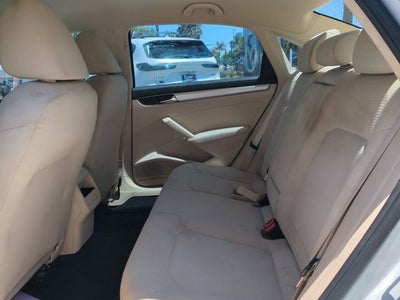 2017 Volkswagen Passat 1.8T S