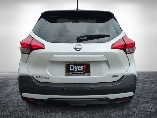 2020 Nissan Kicks SR