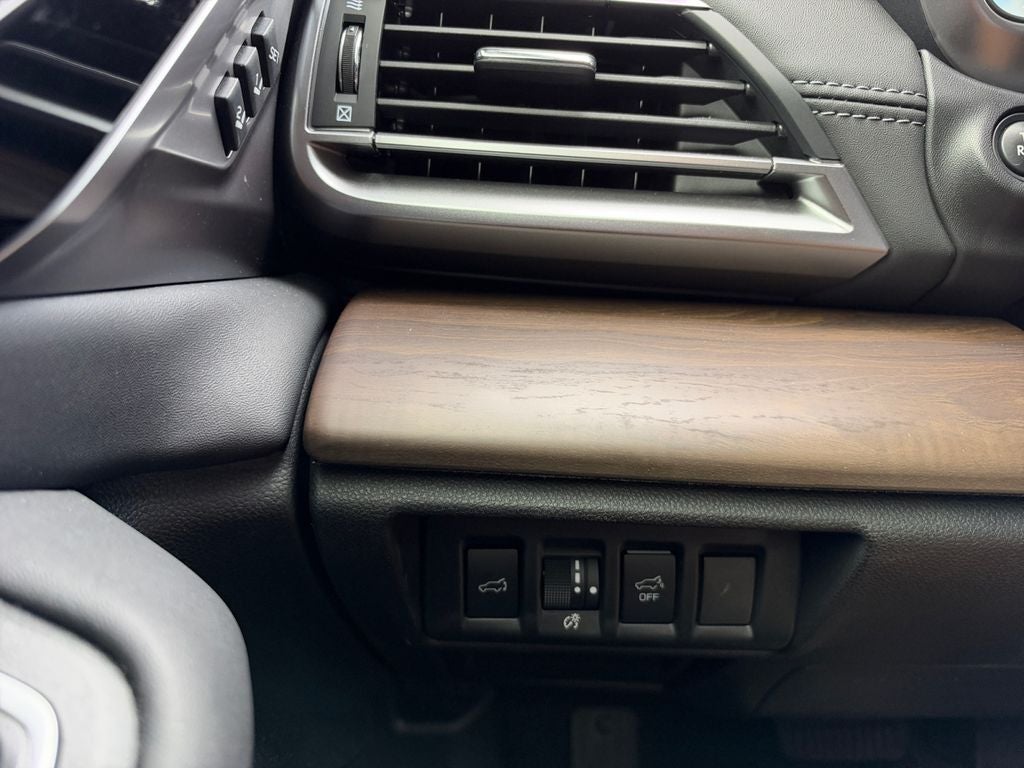 2024 Subaru Outback Touring XT