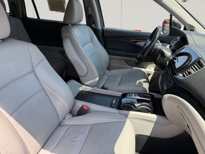 2021 Honda Pilot Touring 8 Passenger