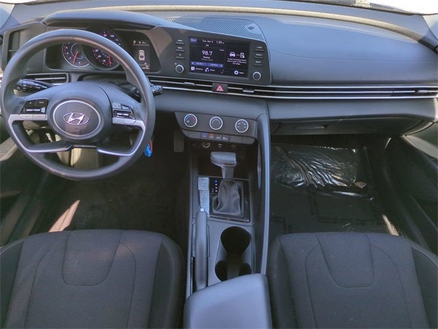 2021 Hyundai Elantra SE