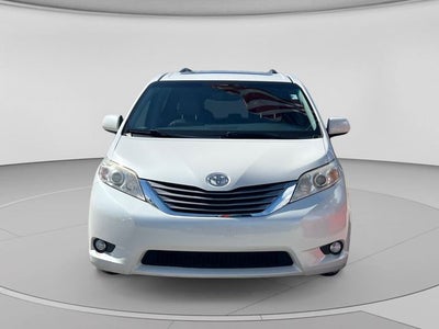 2017 Toyota Sienna XLE 7 Passenger