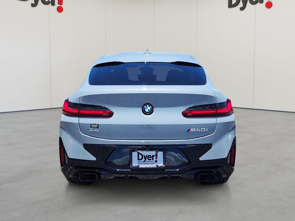 2023 BMW X4 M40i