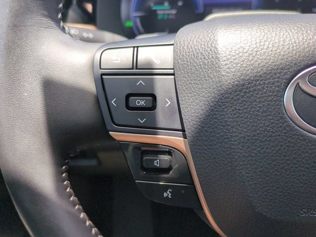 2025 Toyota Crown Signia Limited