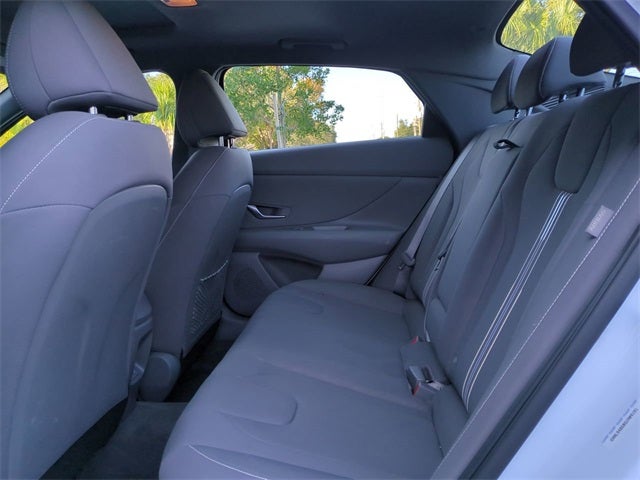 2025 Hyundai Elantra SEL Convenience