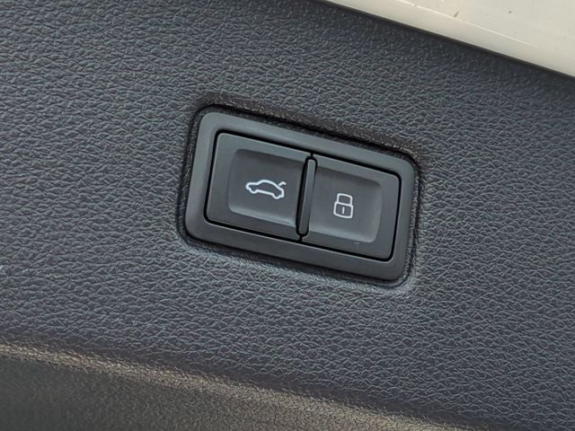 2022 Audi Q7 55 Premium Plus quattro