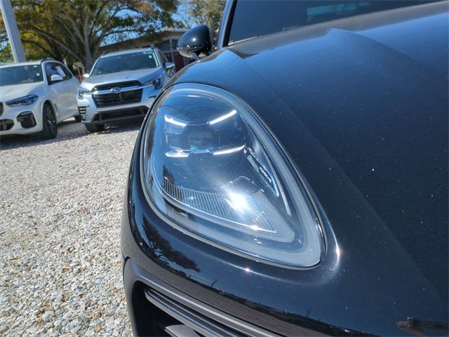 2023 Porsche Macan Base