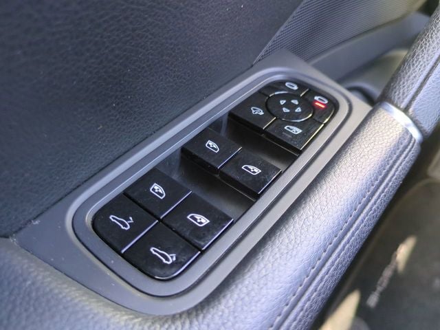 2020 Porsche Cayenne Base