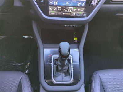 2025 Subaru FORESTER Touring Hybrid