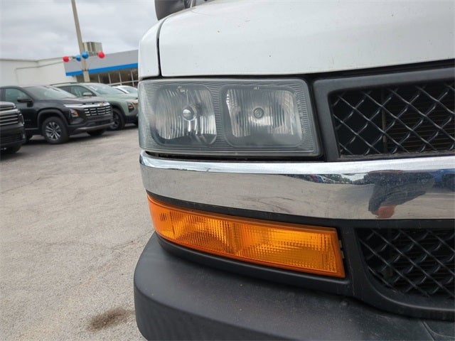 2020 Chevrolet Express 3500 LT Passenger