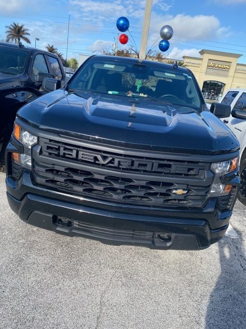 2024 Chevrolet Silverado 1500 Custom