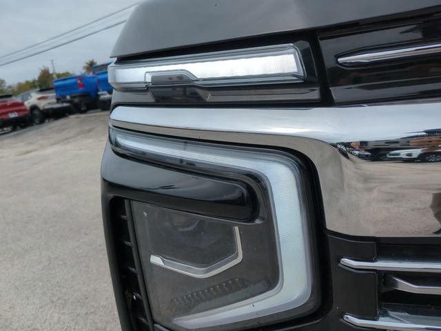 2025 Chevrolet Suburban LT