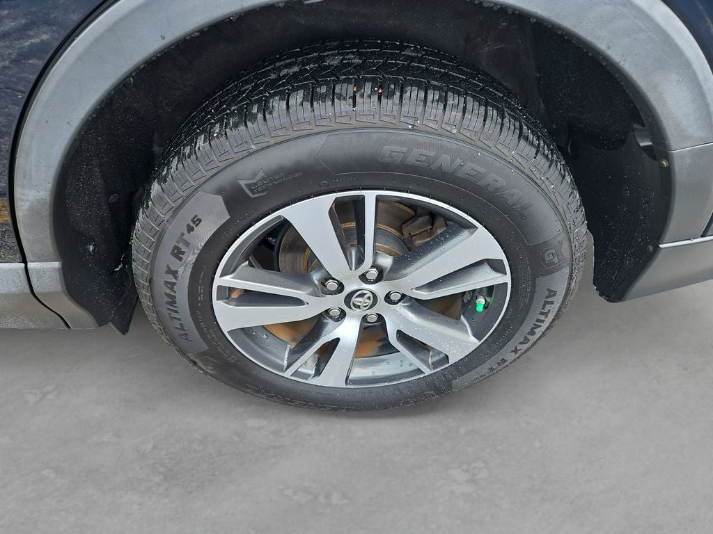 2017 Toyota RAV4 XLE