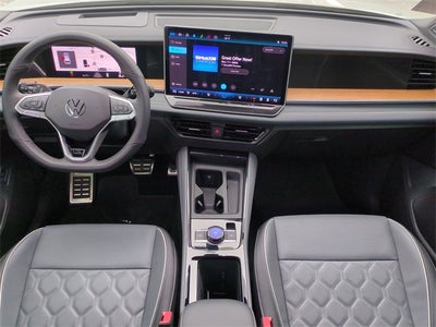 2025 Volkswagen Tiguan 2.0T SEL R-Line