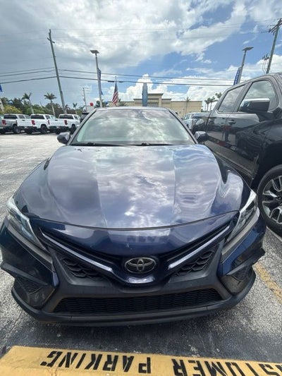 2022 Toyota Camry SE