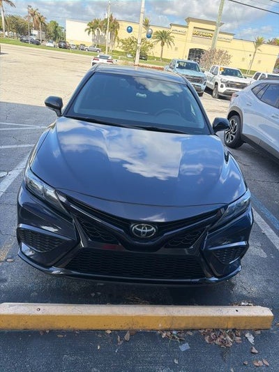 2022 Toyota Camry SE