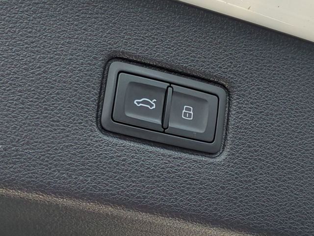 2022 Audi Q7 55 Premium Plus quattro