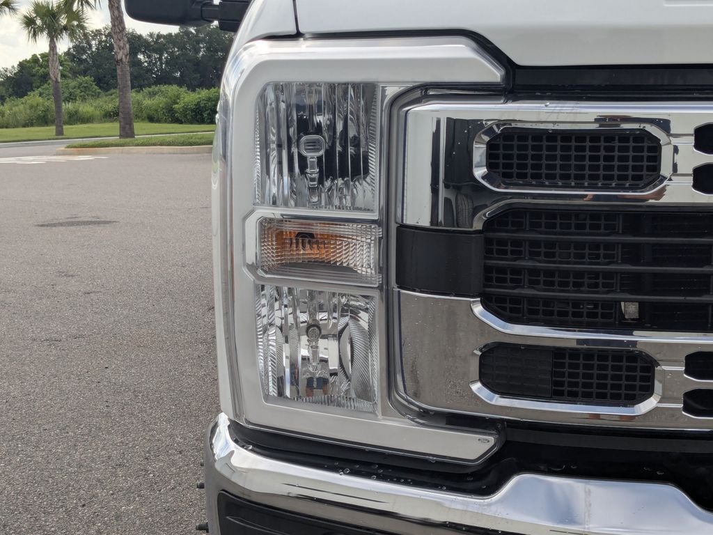 2025 Ford F-350SD XLT DRW