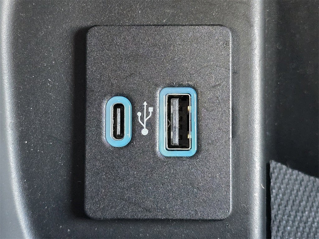 2023 Ford F-150 Lightning XLT