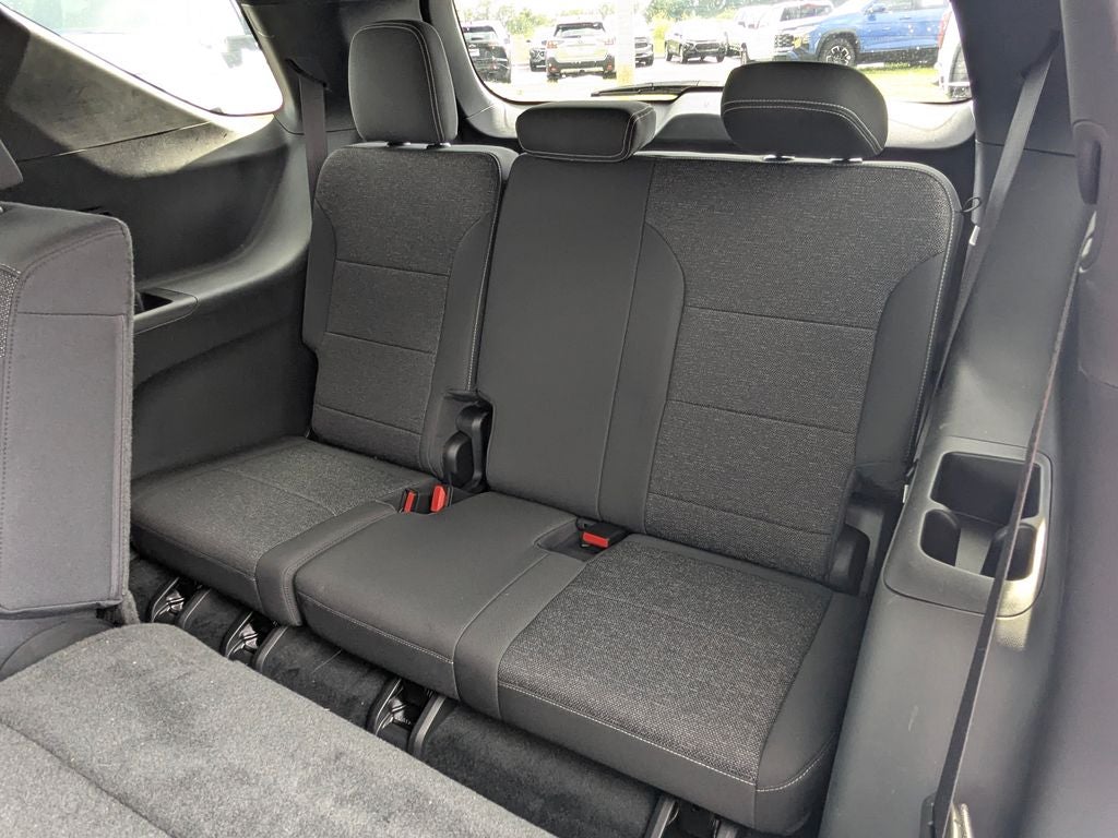 2024 Chevrolet Traverse LS