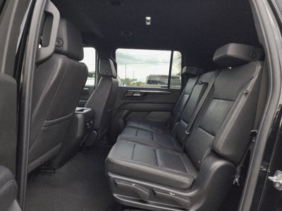 2025 Chevrolet Suburban LT
